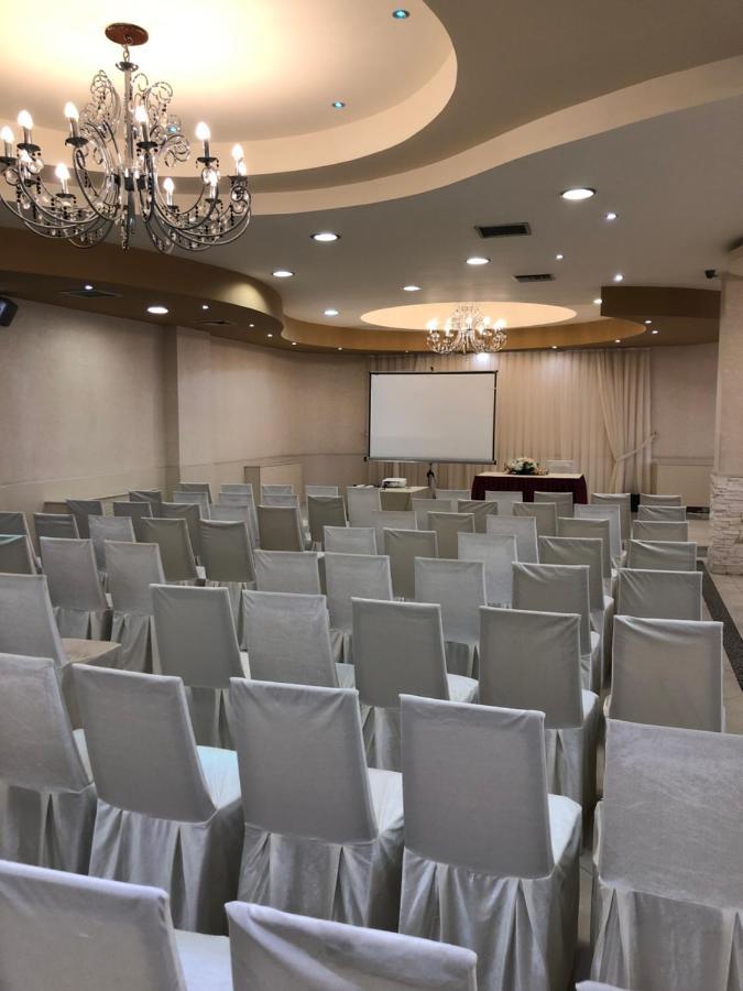 Hotel Kapri بيتولا المظهر الخارجي الصورة